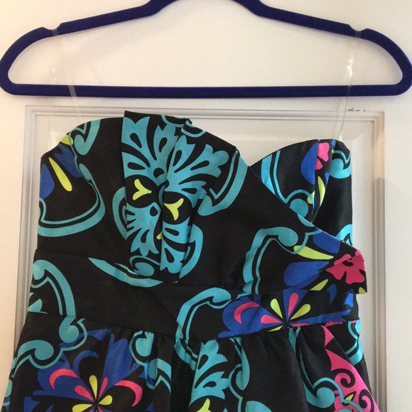 Rubber Ducky Mini Dress. Fun Design!! - Picture 2 of 6